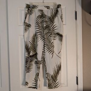 H&M Tropical Leaf Print Pants Size 8